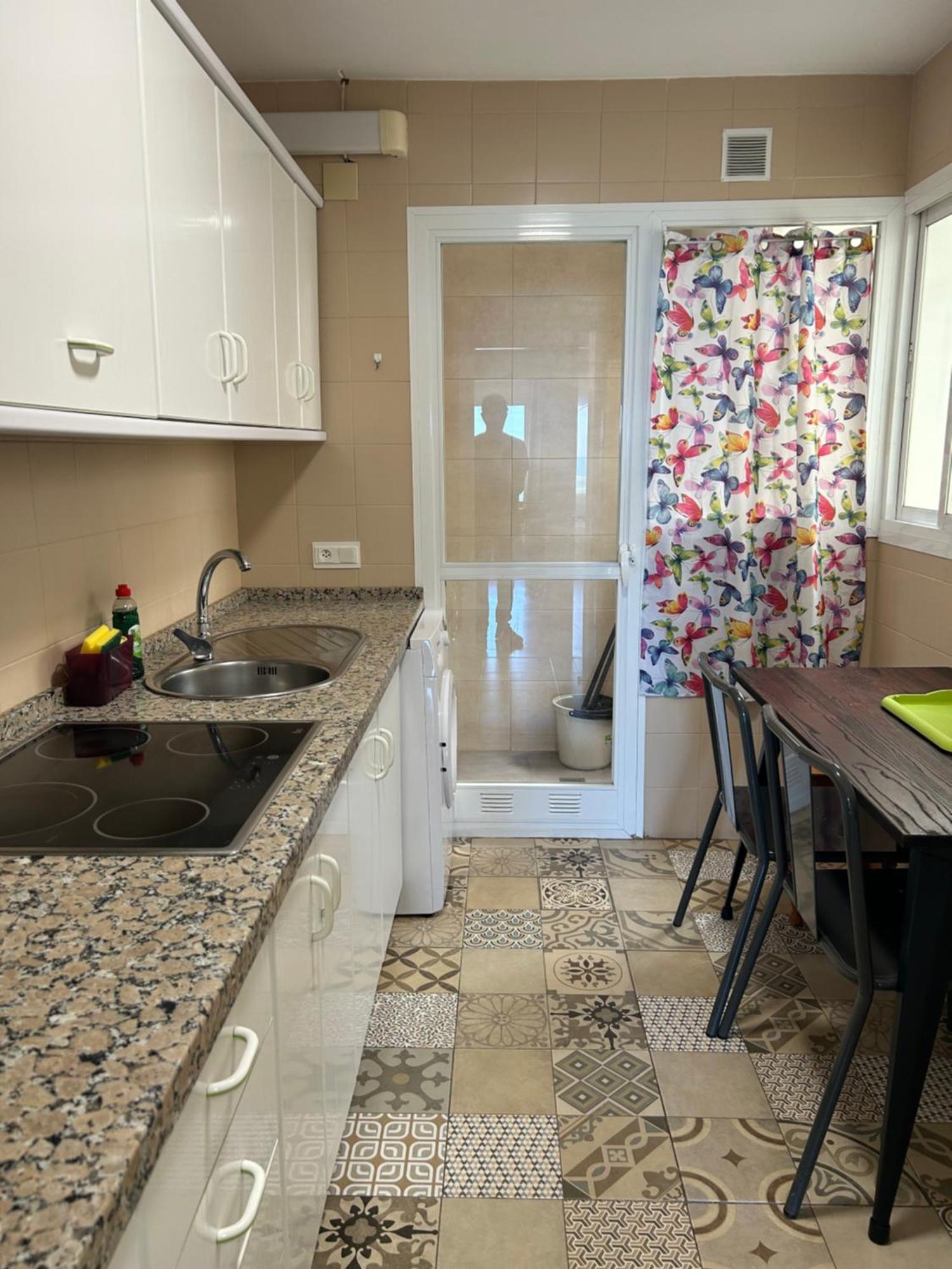 Apartamento Frente Al Mar,Primera Linea De Playa Рінкон-де-ла-Вікторія Екстер'єр фото